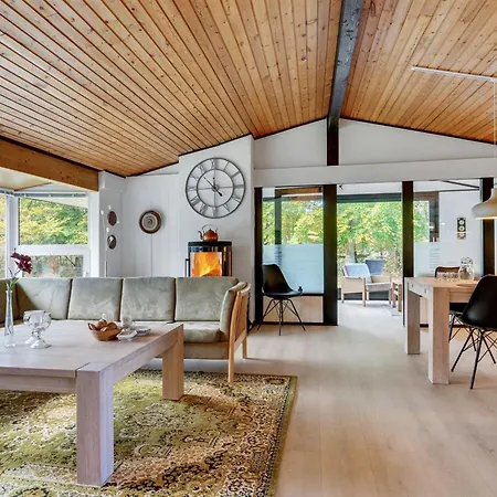 Alida - 1-1km From The Sea By Interhome